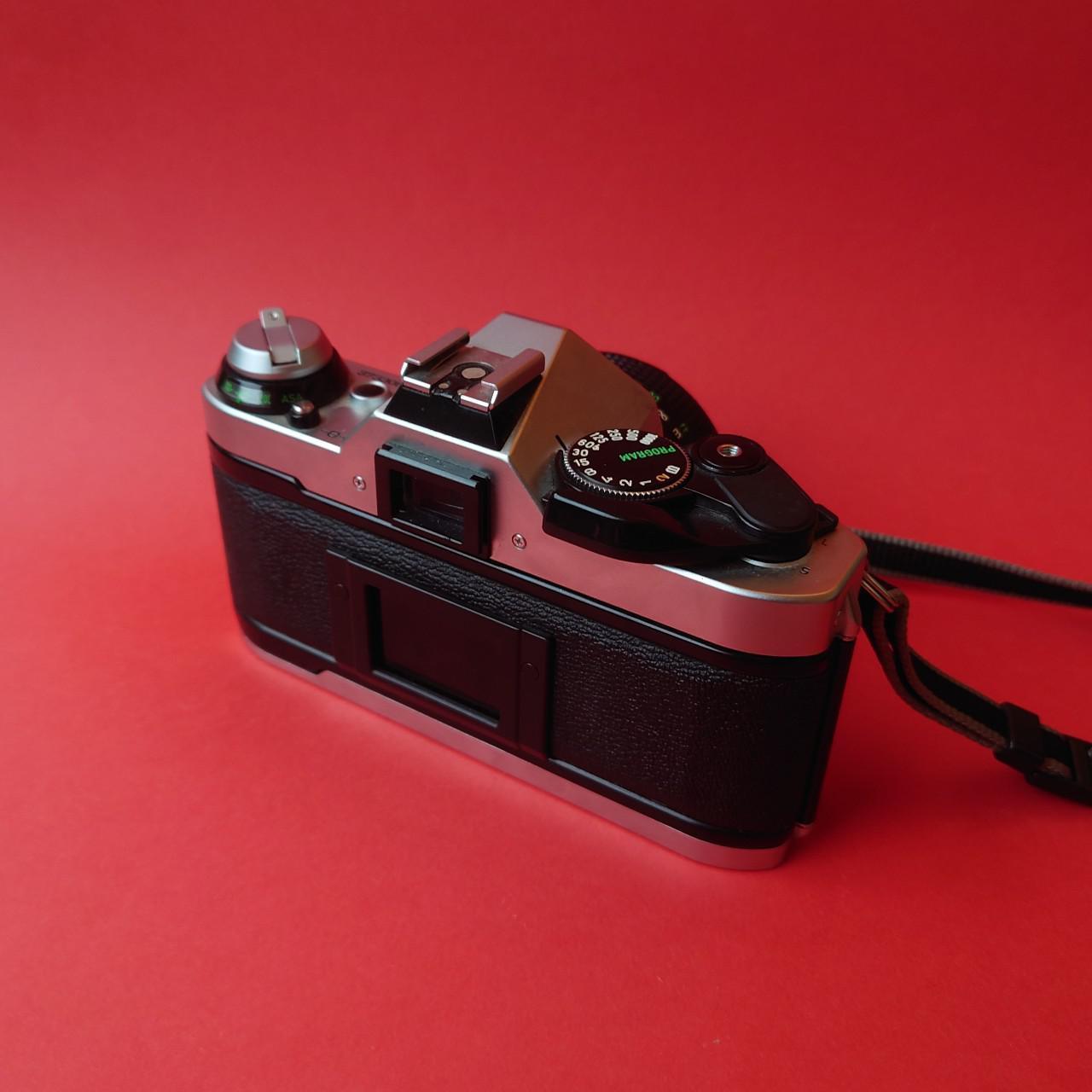 canon ae 1 program 35mm slr camera. canon ae 1 program 35mm slr camera.